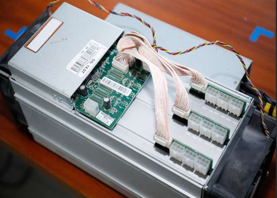 Tangan kedua 1325W asik Bitcoin buruh tambang Bitmain Antburuh tambang S9i 14T